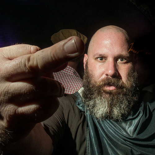 Visuel du podcast : Sage Francis "Jouer en Europe c'est de la douleur et du plaisir" — Sweet Caroline #21